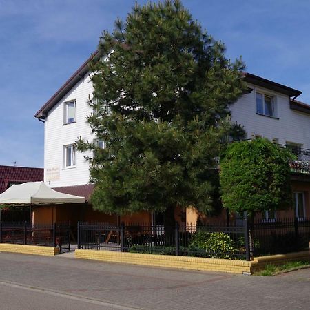 Villa Magda 尤斯托尼莫斯基 外观 照片