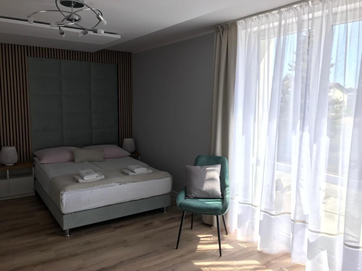 Villa Magda 尤斯托尼莫斯基 外观 照片