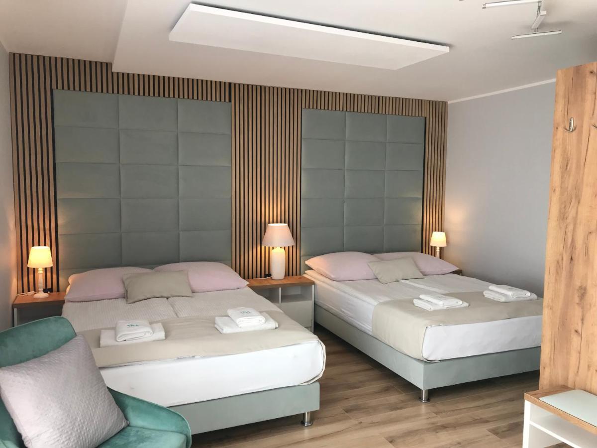 Villa Magda 尤斯托尼莫斯基 外观 照片