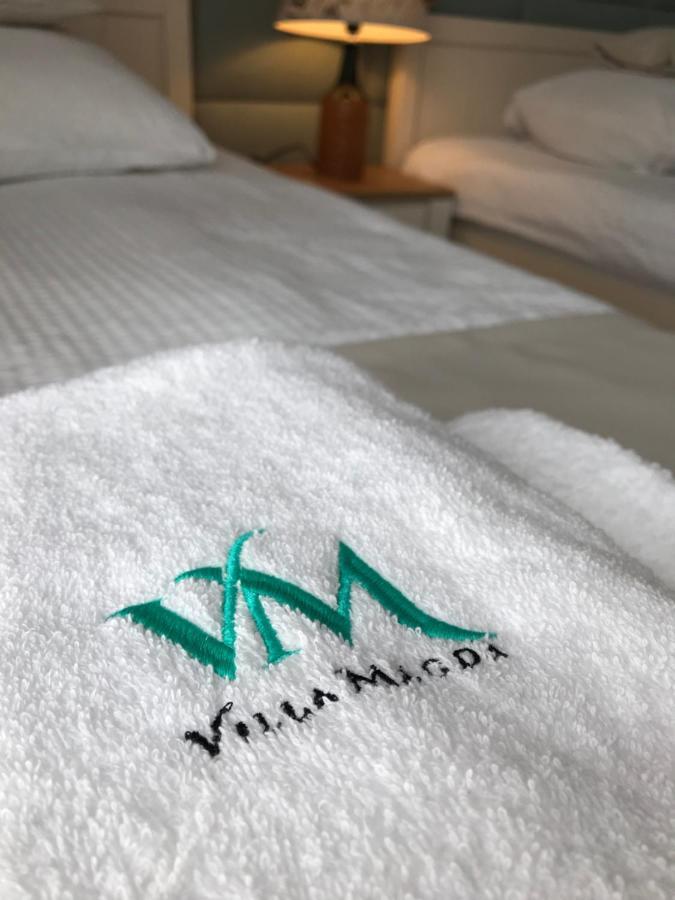 Villa Magda 尤斯托尼莫斯基 外观 照片
